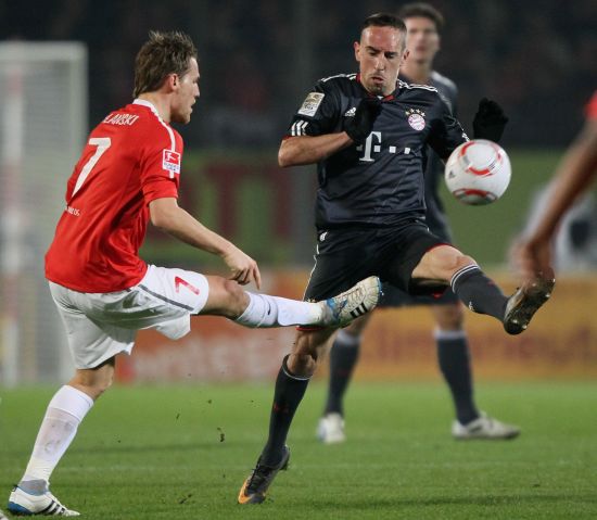 線防守漏洞 線防守漏洞