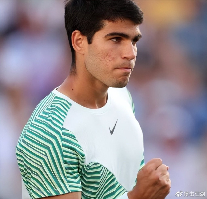 重后防线的 重后防线的