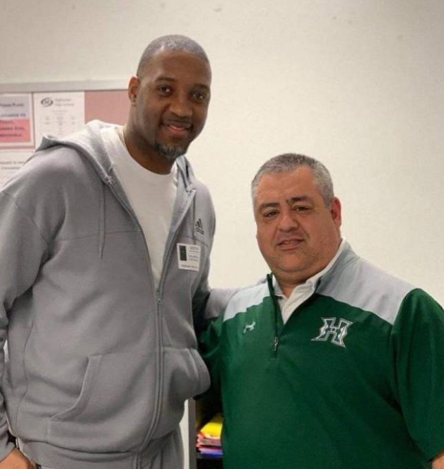 也是他们坚 也是他们坚